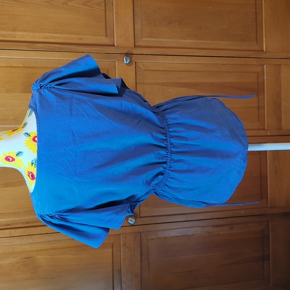 Express Flutter-sleeve Blouse Size M - Picture 2 of 4